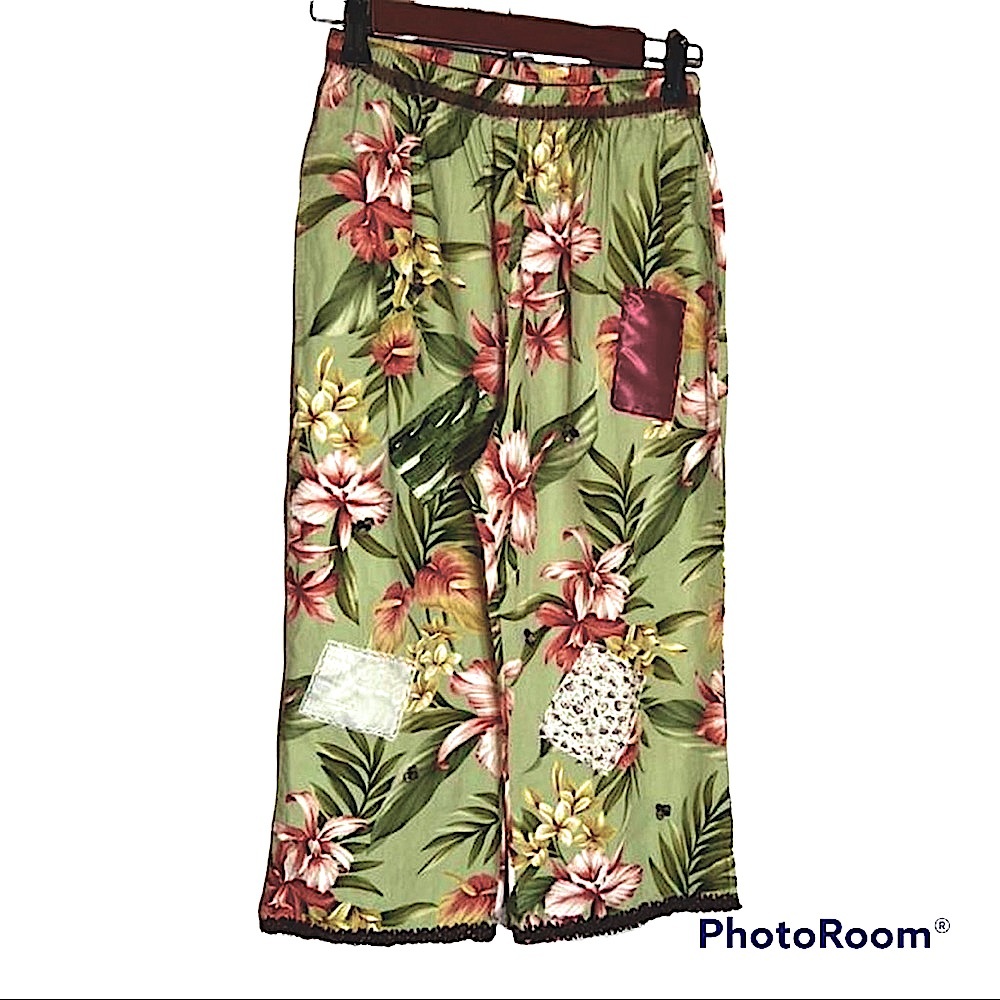 Vintage reworked upcycled safari style capris customized and one of a kind